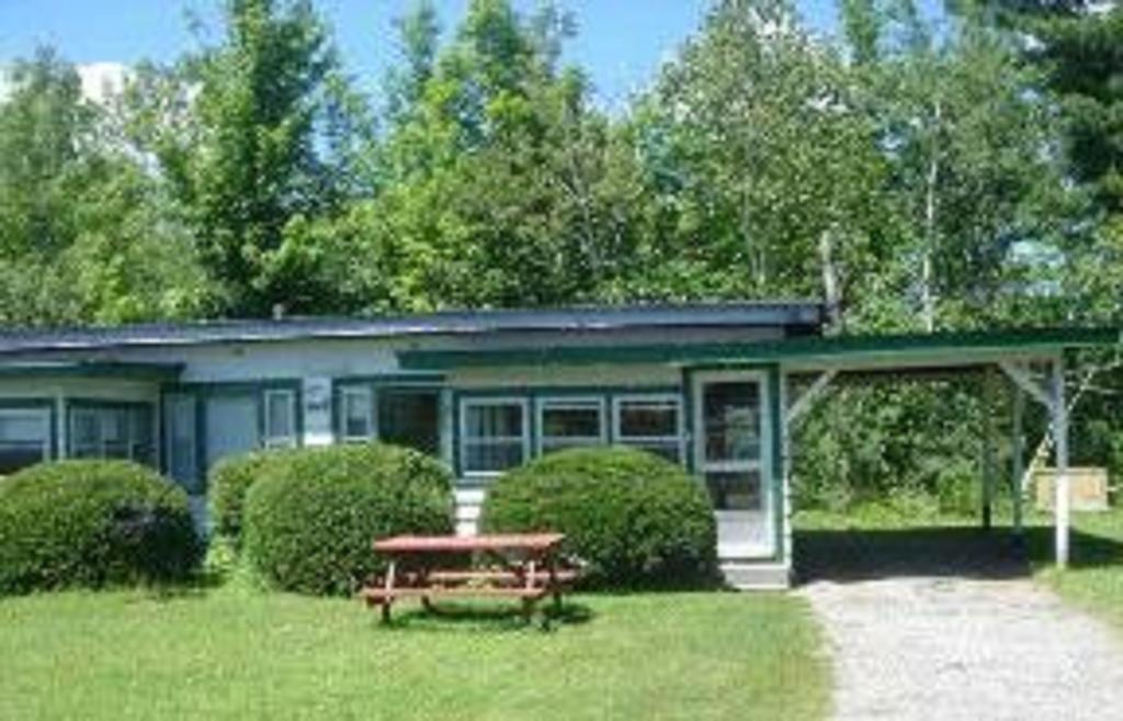 Motel Patio Motor Court Carroll Exterior foto